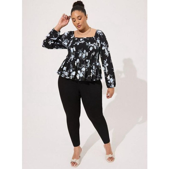 Torrid Rayon Slub Smocked Bodice Long Sleeve Crop Blouse (Size 6X) - Picture 4 of 6